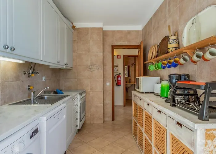 Apartment Sea View W/ Balcony By Lovelystay Quarteira