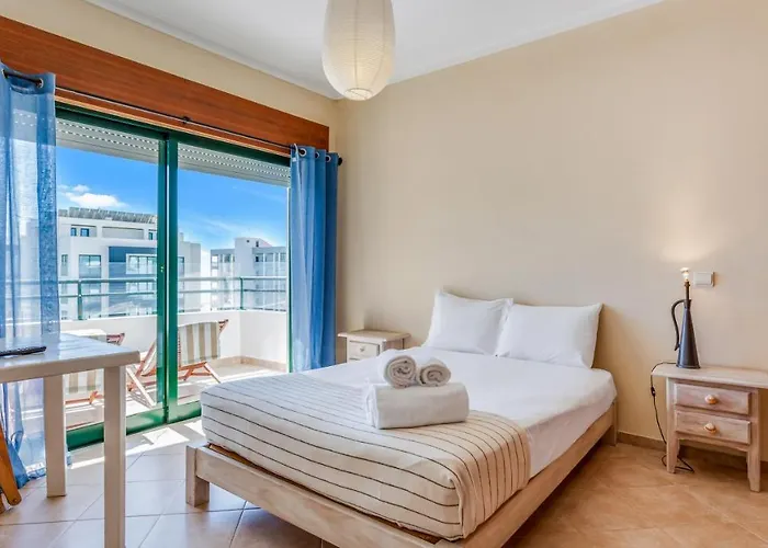 Sea View W/ Balcony By Lovelystay Quarteira