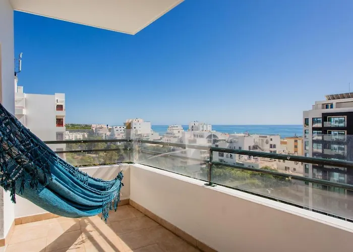 Sea View W/ Balcony By Lovelystay Daire